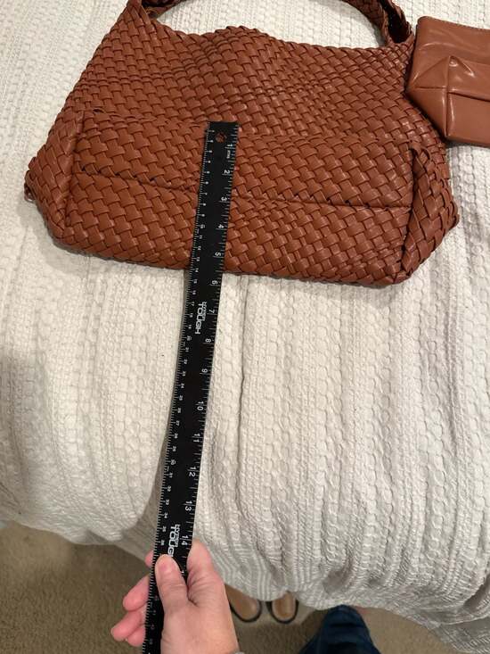 Vegan Leather Hand-Woven Tote Handbag - Picture 5 of 7